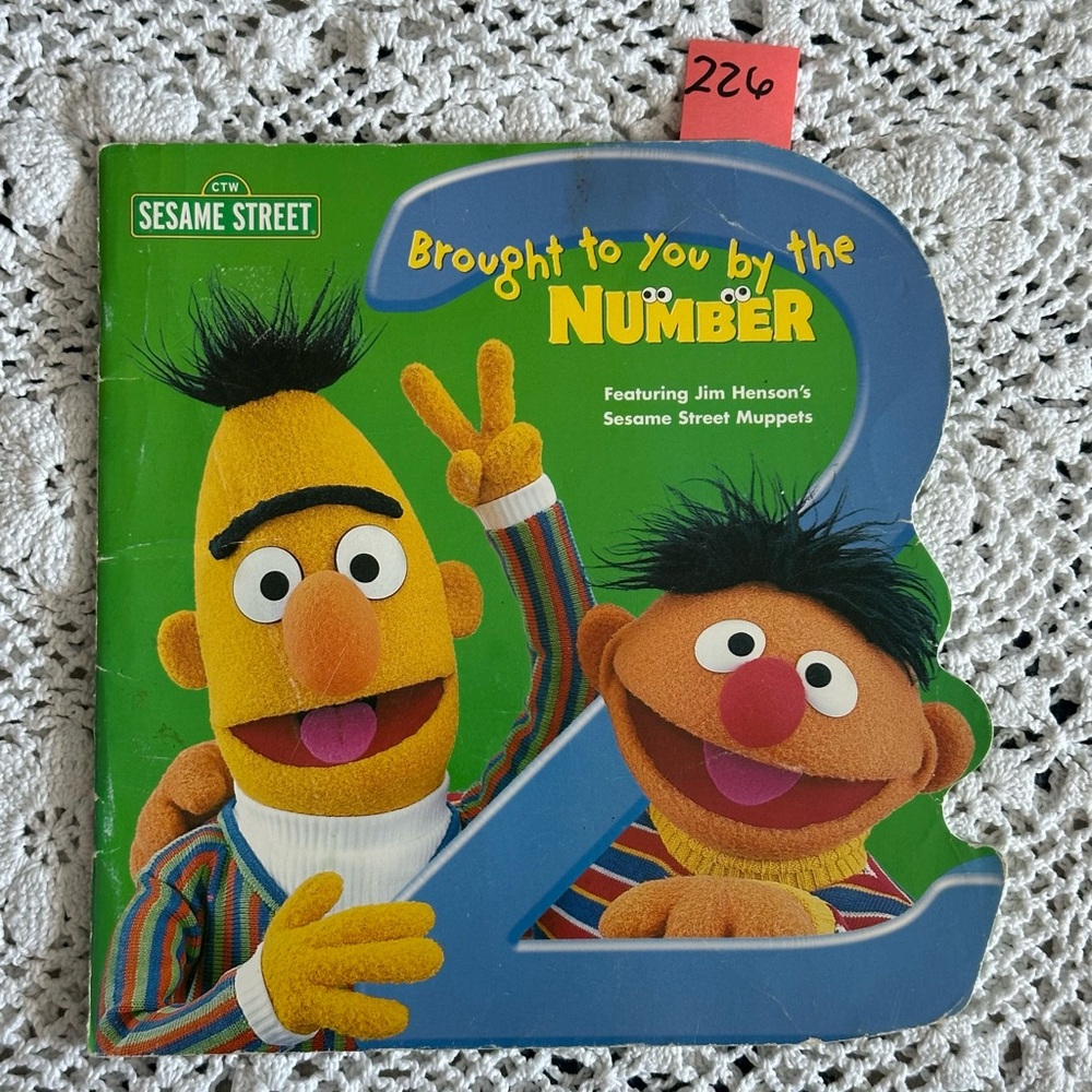 Sesame Street Colorful Number Learning Book